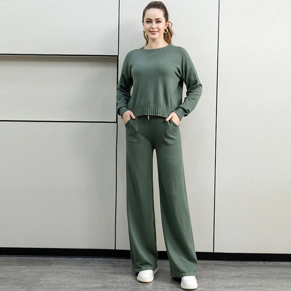 Women MAGNUM Fall 2 Piece Set Crew Neck Top and Drawstring Pant - Image 3