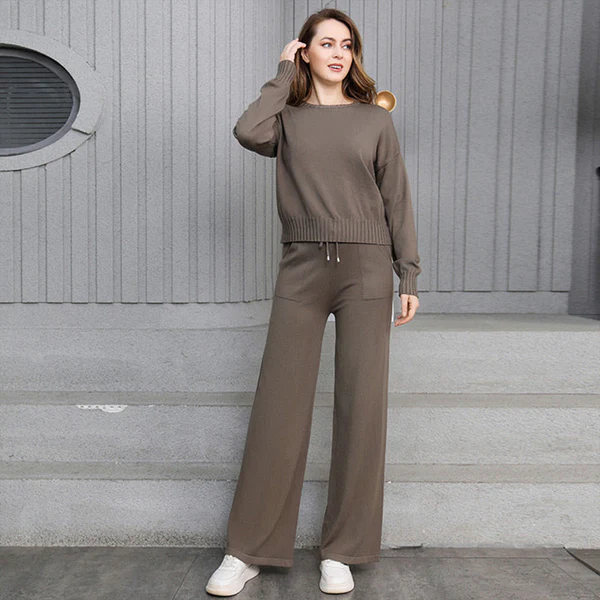 Women MAGNUM Fall 2 Piece Set Crew Neck Top and Drawstring Pant