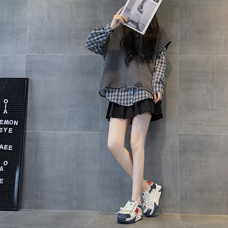 Women MAGNUM Lace-up Chunky Sole Sneakers - Image 22