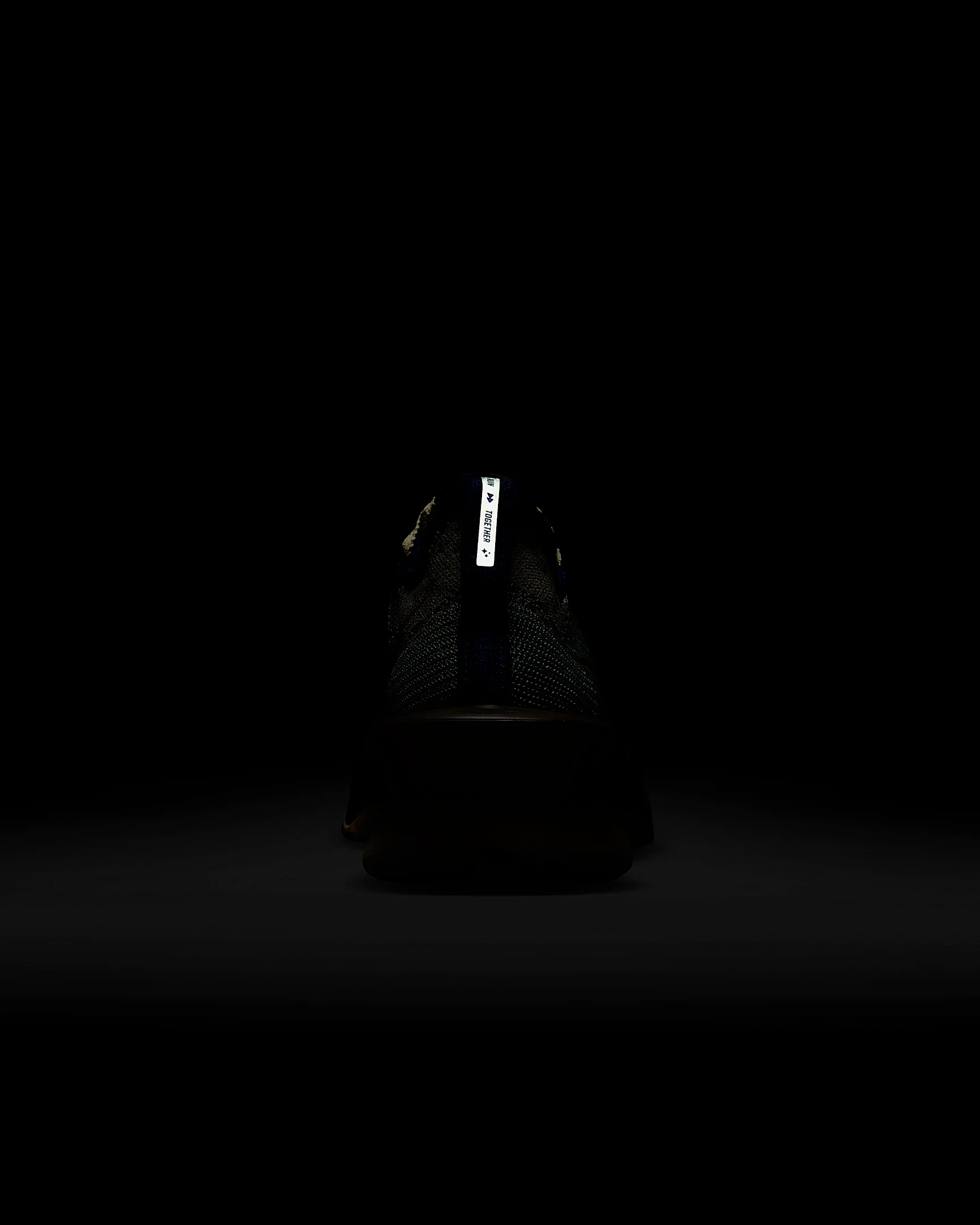 Man Nike Alphafly 3 Premium - MAGNUM - 0 - Street Shoes - Image 3